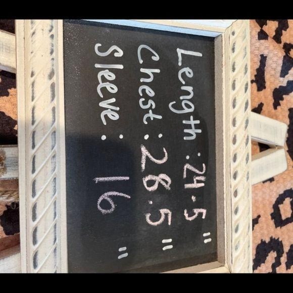 Thermal Cheetah Print Top Several Sizes Available - Picture 7 of 11